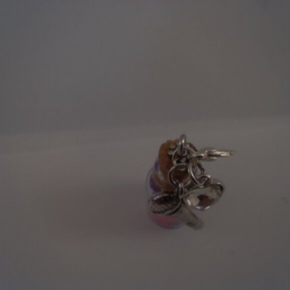 Cute Necklaces and keychains - Picture 6 of 16